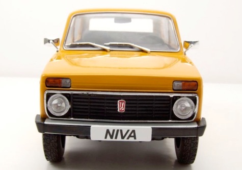 Lada Niva 1976 naranja